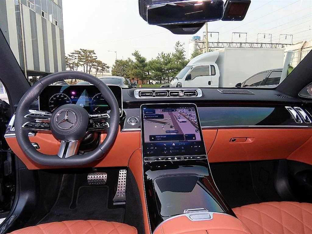 Mercedes Benz S Class - Vista 7