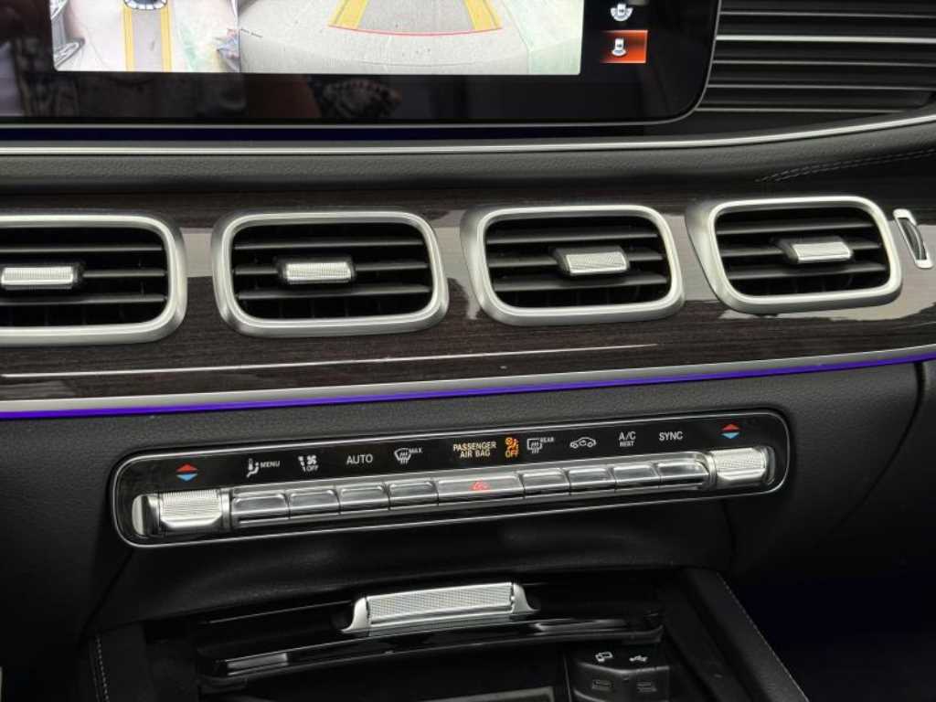 Mercedes Benz GLE Class - Vista 12