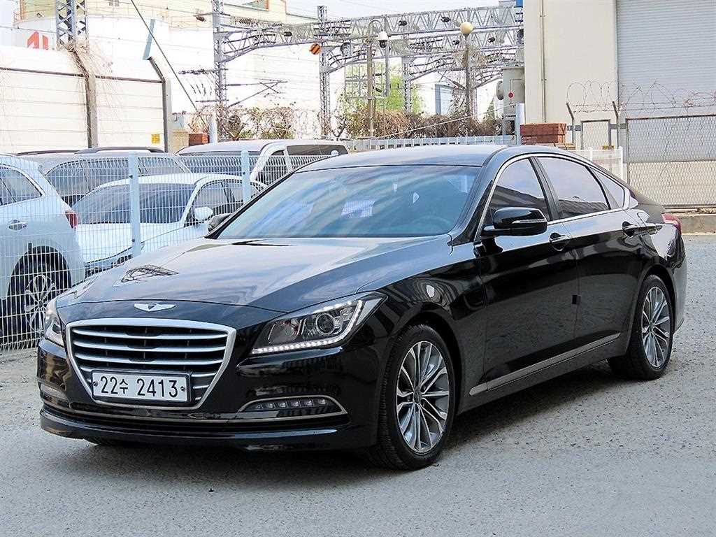 HYUNDAI Genesis - Vista 2
