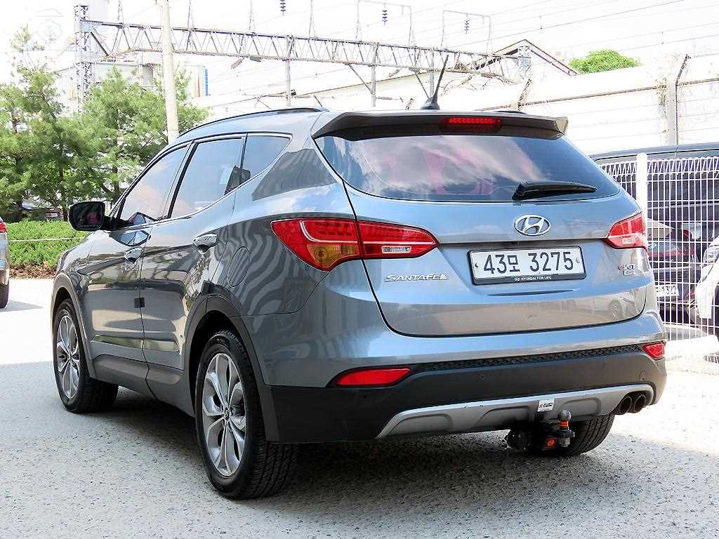HYUNDAI Santa Fe - Vista 3