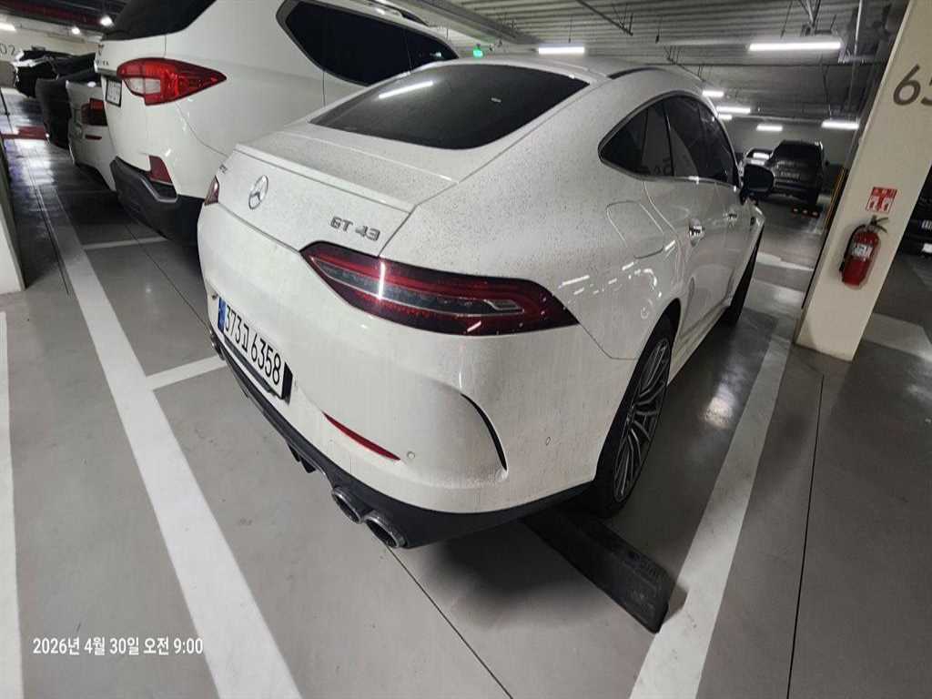 Mercedes Benz AMG GT - Vista 7