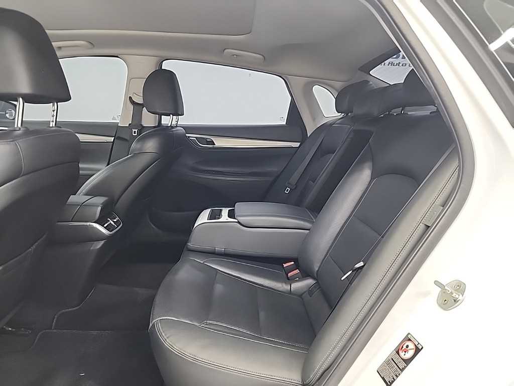 HYUNDAI Grandeur - Vista 12