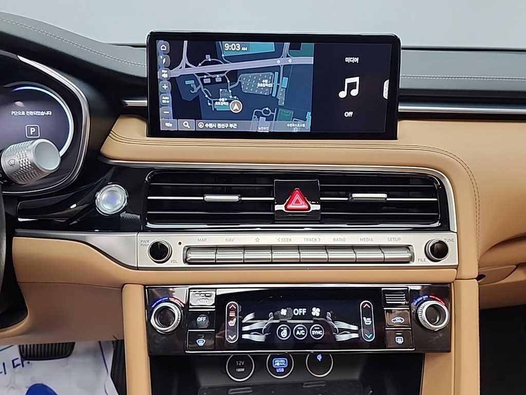 Genesis G70 - Vista 10