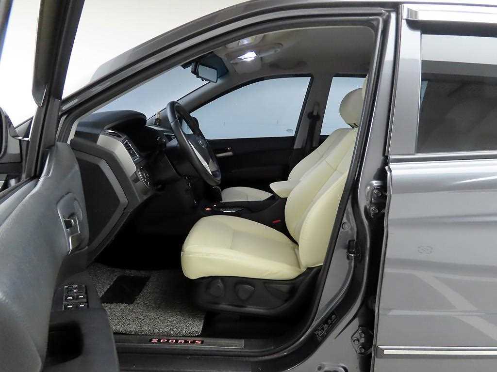 Ssangyong Korando - Vista 12