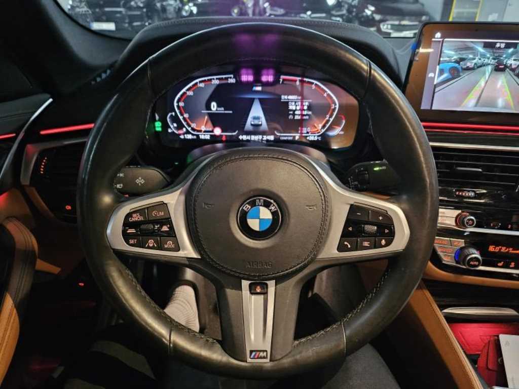 BMW 5 Series - Vista 4