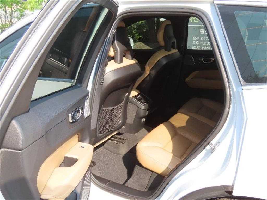 Volvo XC60 2018 - Importación desde Corea - HF Imports Iquique - Foto 14