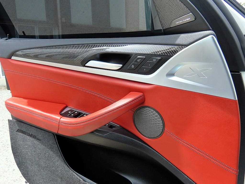 BMW X3M - Vista 12