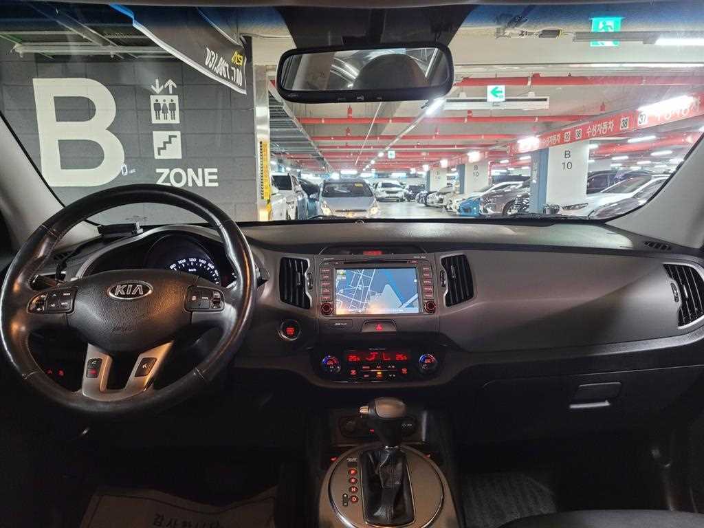 KIA Sportage - Vista 5