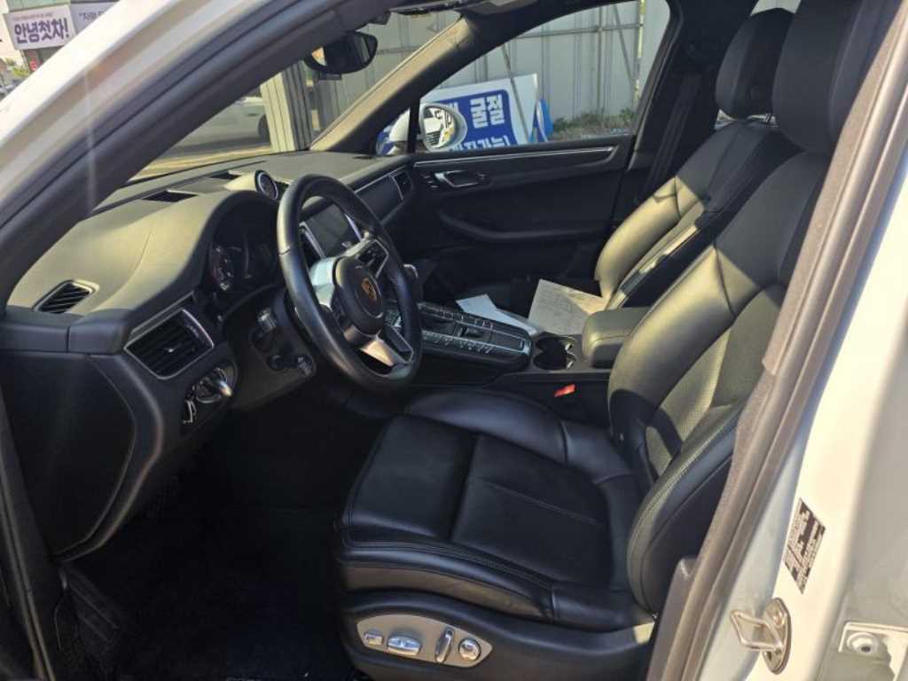 Porsche Macan - Vista 3
