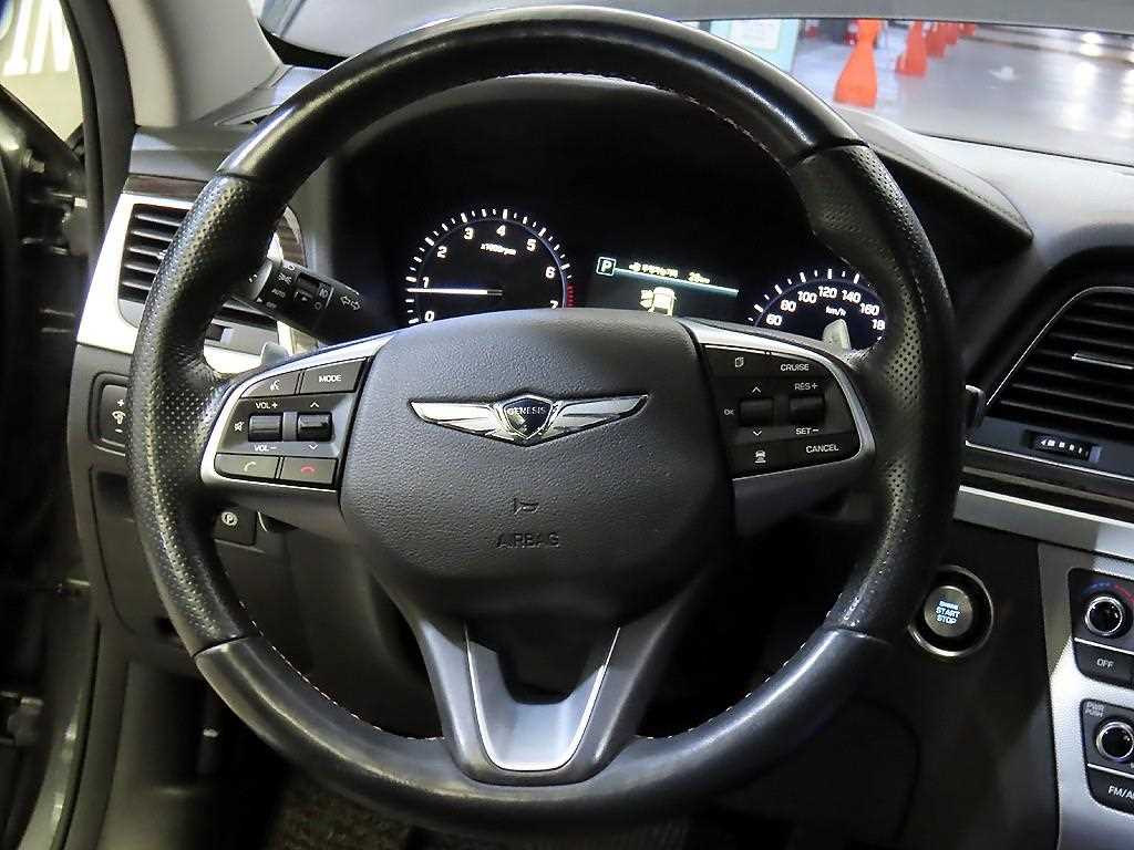 Genesis G80 - Vista 8
