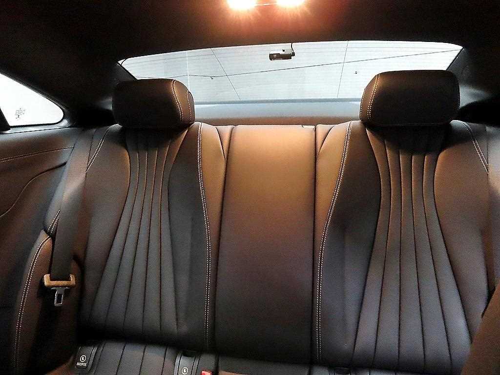 Mercedes Benz E class - Vista 6
