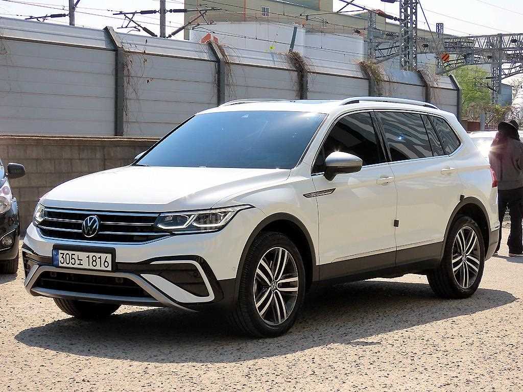 Volkswagen Tiguan - Vista 2