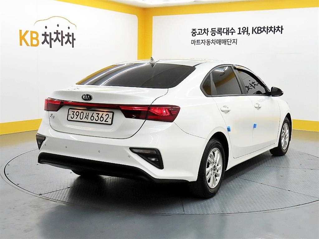KIA K3 - Vista 4
