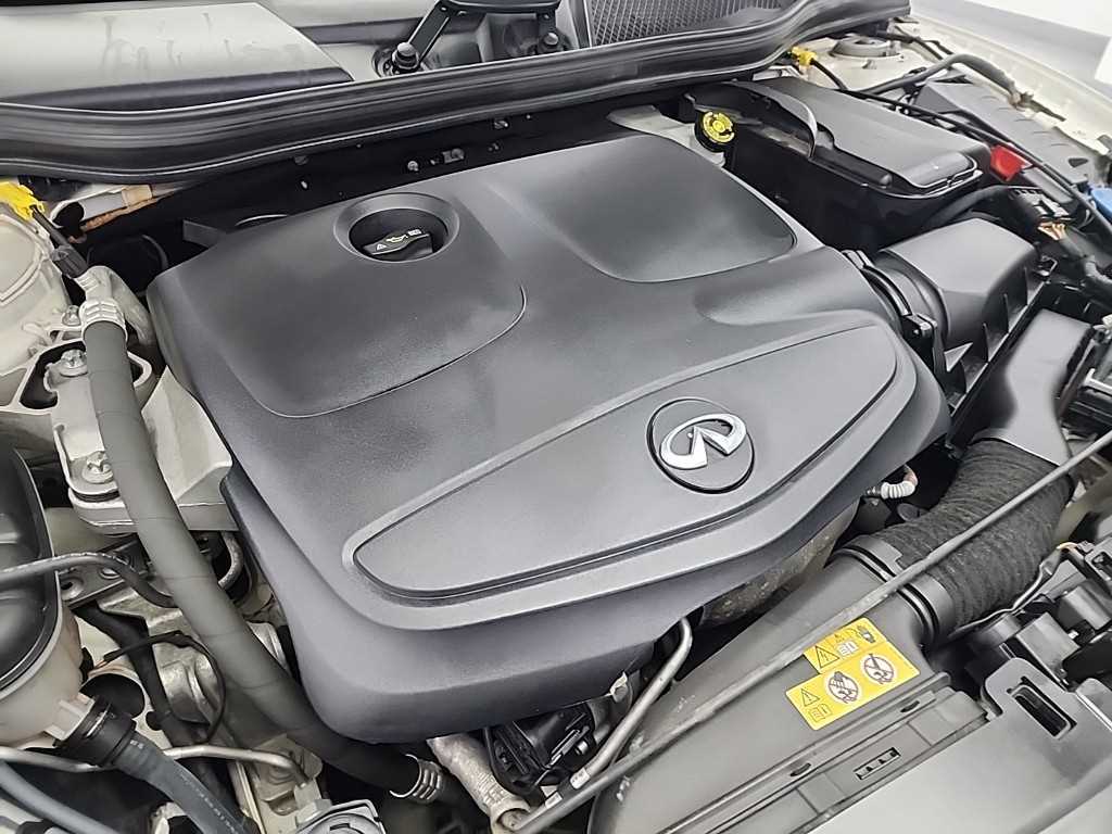 Infiniti Q - Vista 5