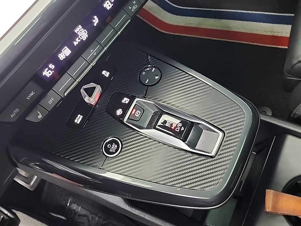 Audi Q4 - Vista 8