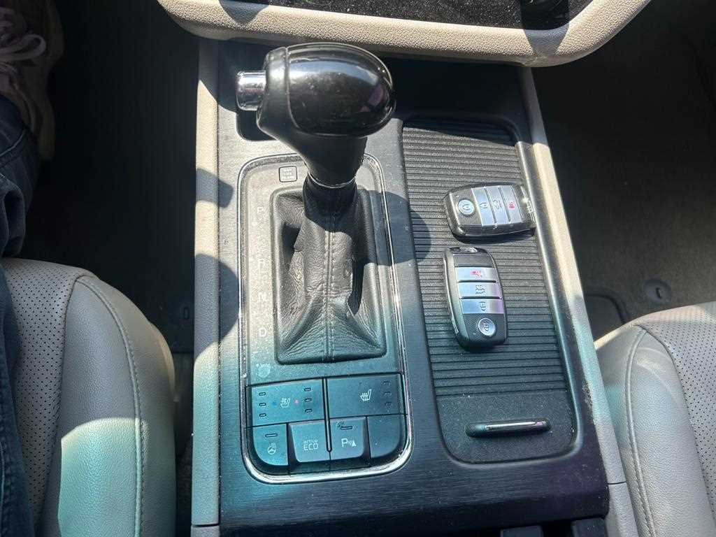 KIA Carnival 2016 Gris - Importación desde Corea - HF Imports Iquique - Foto 16
