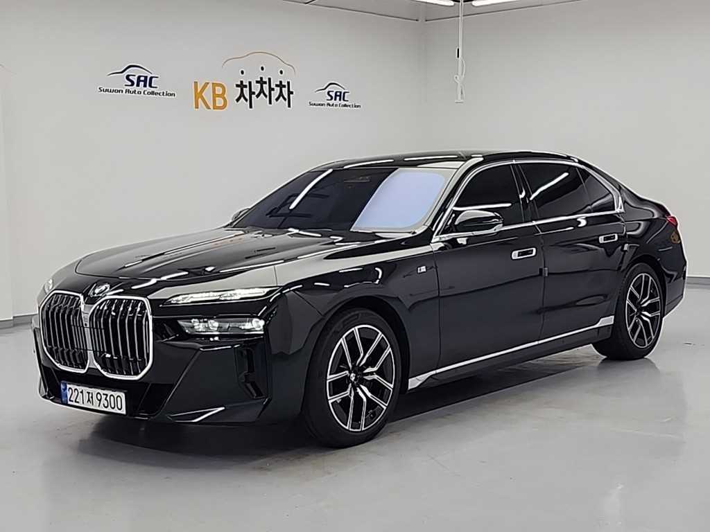 BMW 7 Series - Vista 4
