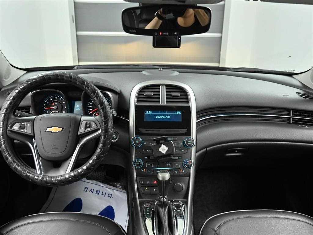 Chevrolet Malibu - Vista 7