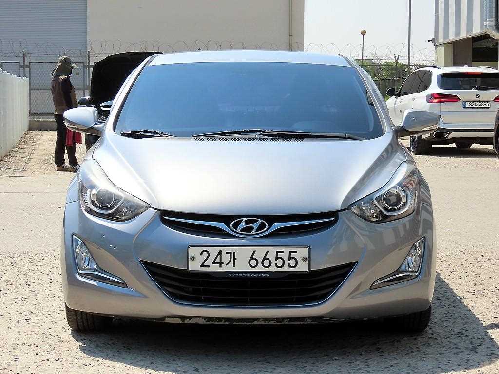 HYUNDAI Avante 2015 Gris - Importación desde Corea - HF Imports Iquique - Foto 1