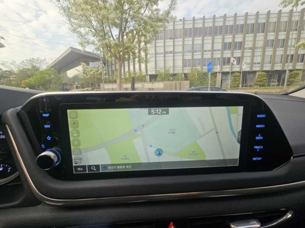 HYUNDAI Sonata - Vista 8
