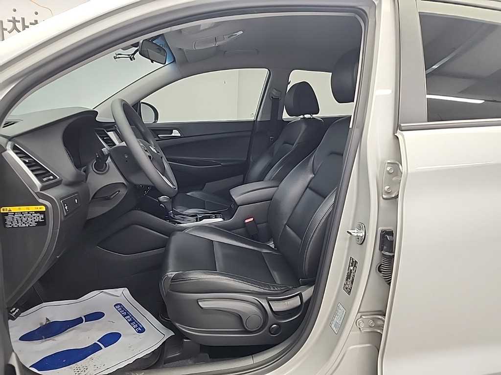 HYUNDAI Tucson - Vista 11
