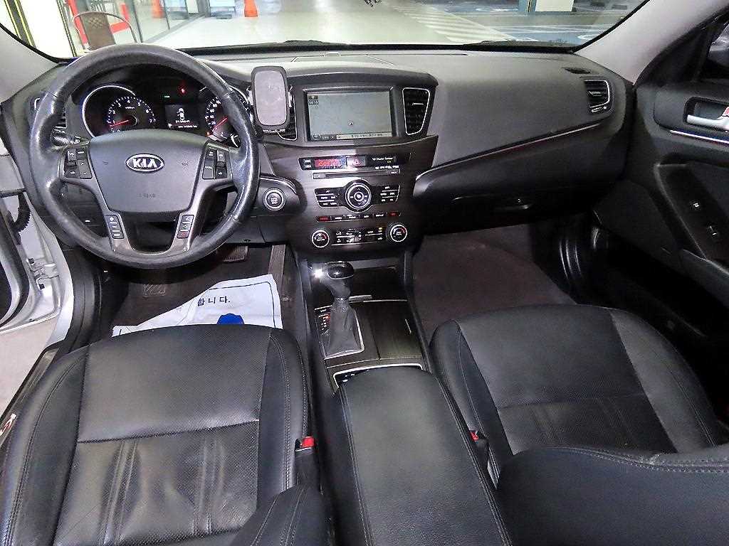 KIA K7 - Vista 9