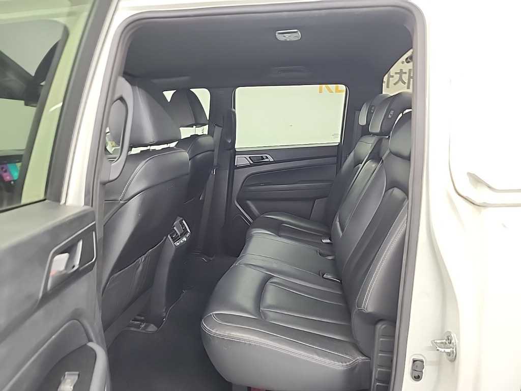Ssangyong Rexton - Vista 12