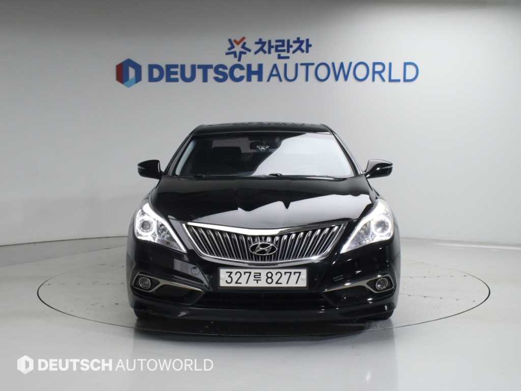 HYUNDAI Grandeur - Vista 3