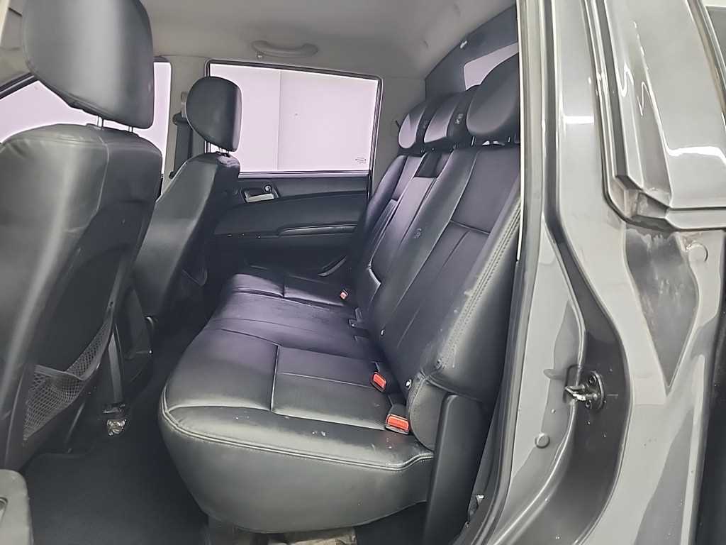 Ssangyong Korando - Vista 12