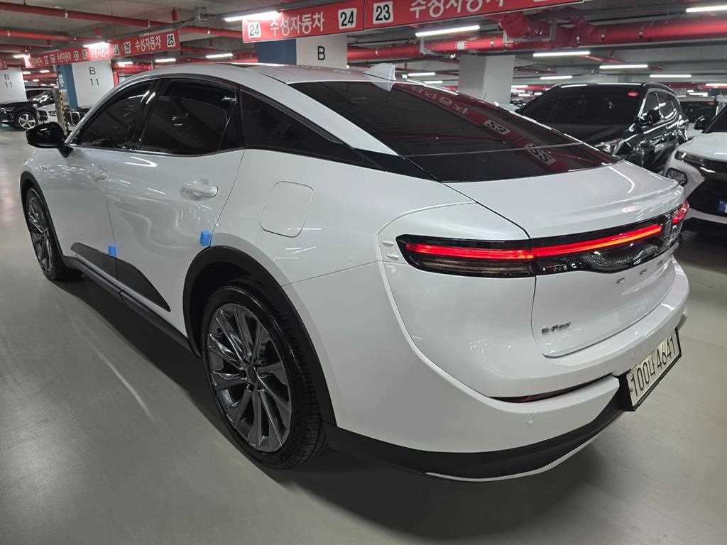 Toyota Crown - Vista 4