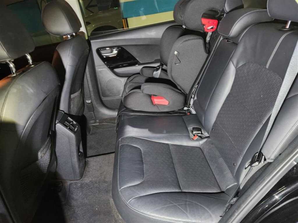 KIA Niro - Vista 9