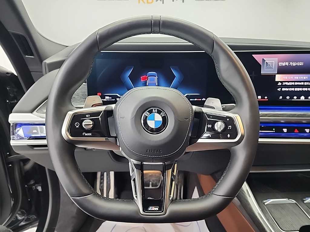 BMW 7 Series - Vista 9