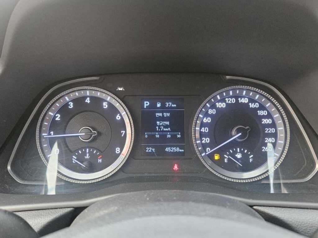 HYUNDAI Sonata - Vista 10