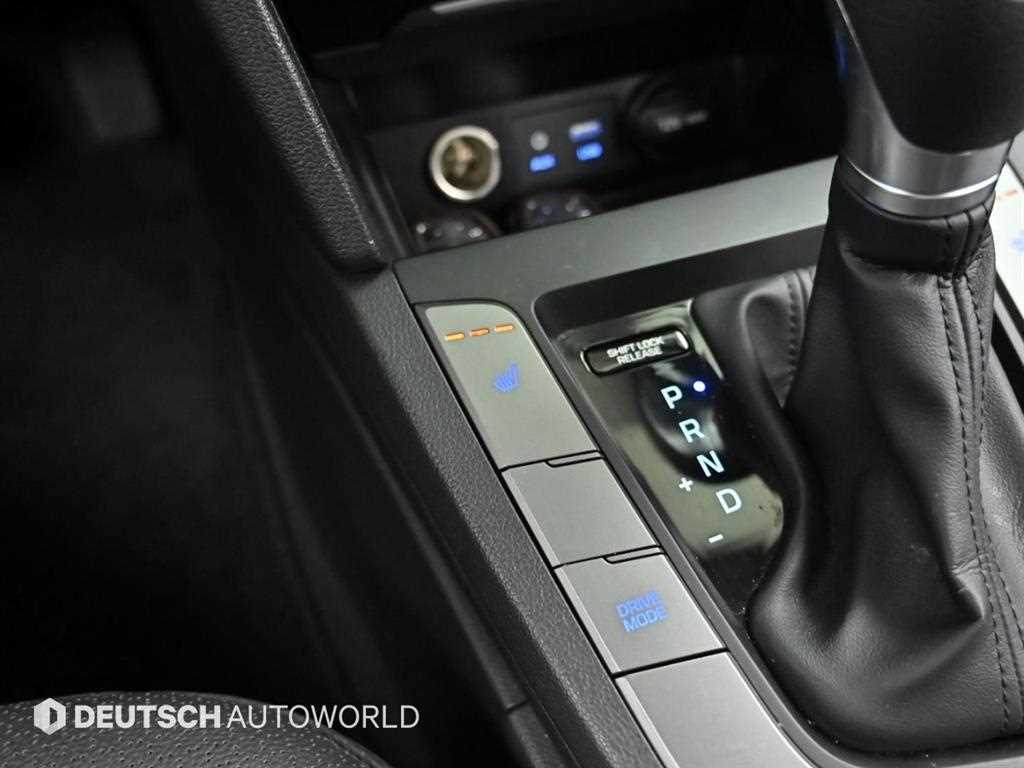 HYUNDAI Avante 2018 Blanco - Importación desde Corea - HF Imports Iquique - Foto 17