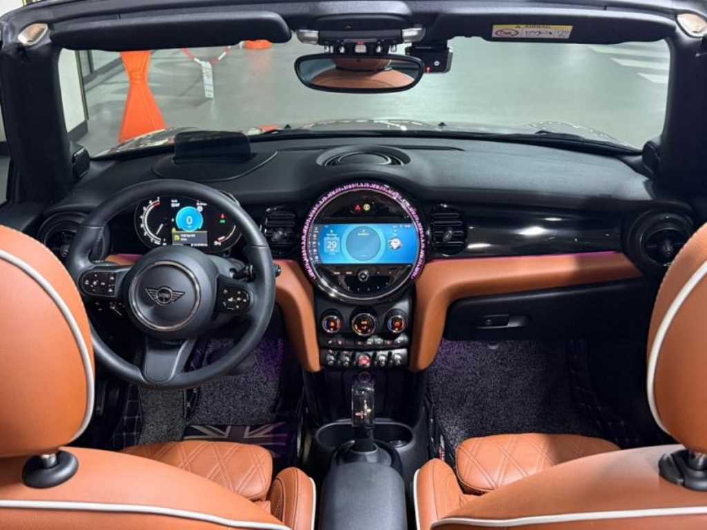 Mini Cooper Convertible - Vista 6