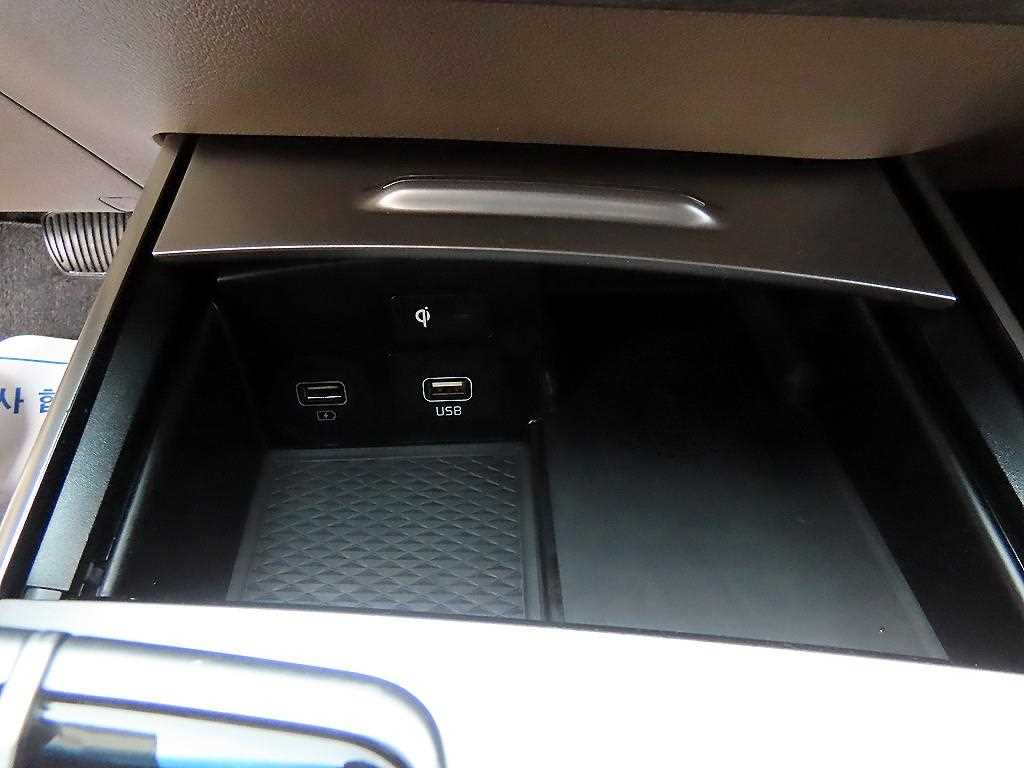 KIA K8 - Vista 12