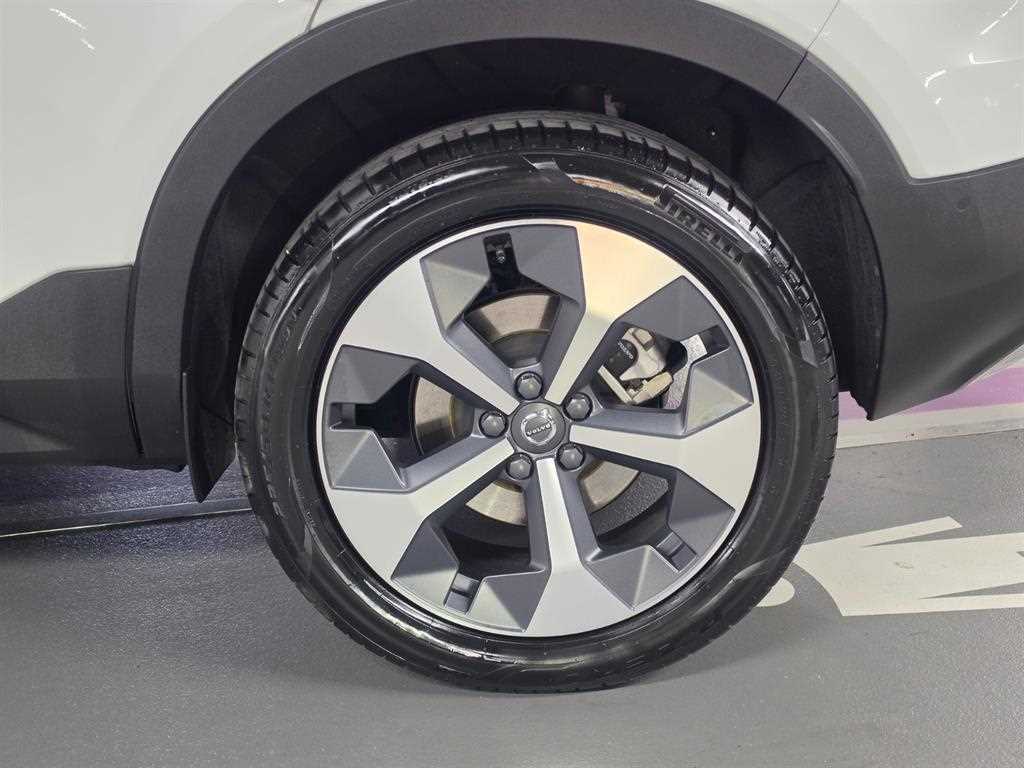 Volvo XC40 - Vista 5