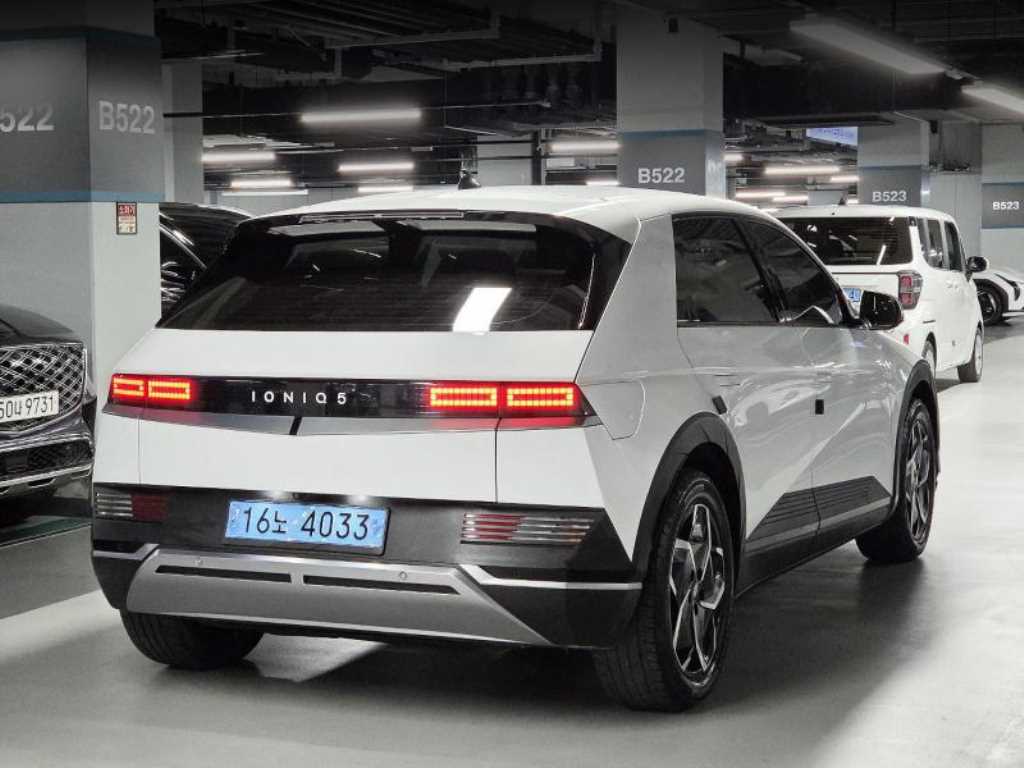 HYUNDAI Ioniq 5 - Vista 4