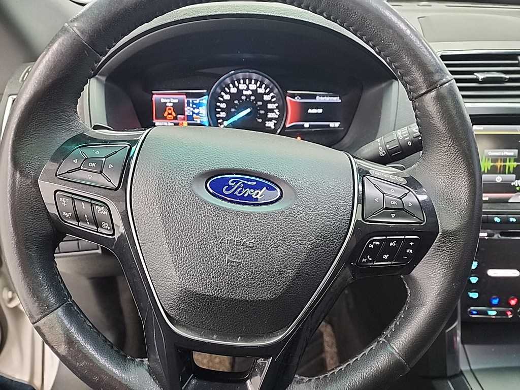 Ford Explorer - Vista 9