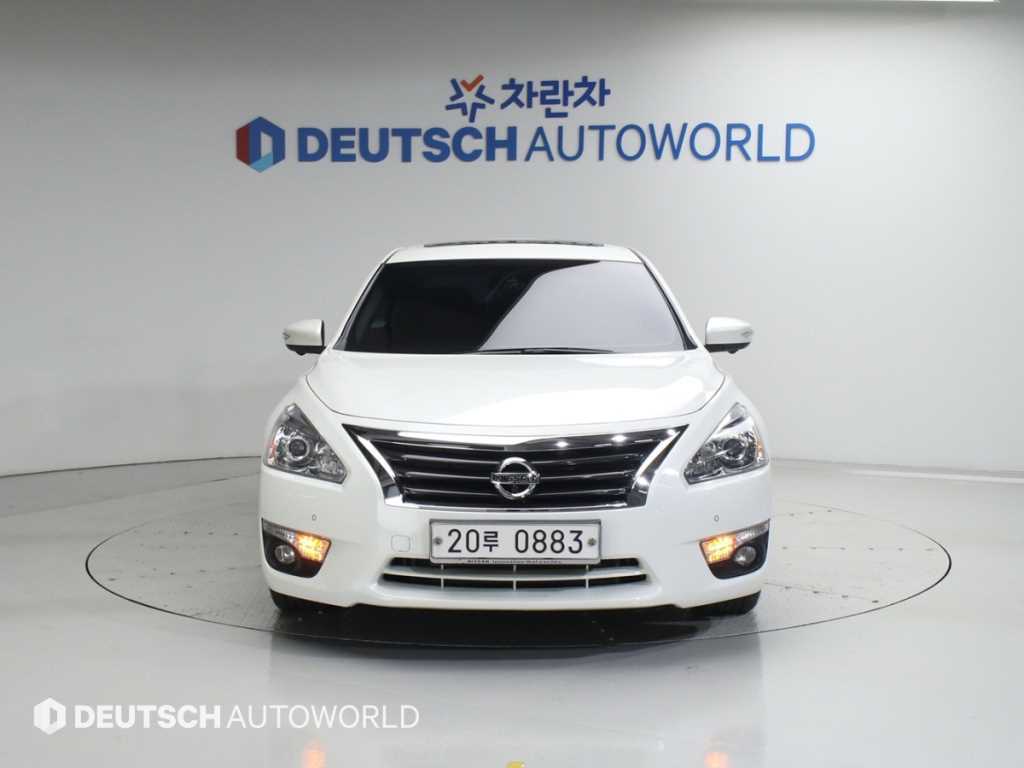 Nissan Altima - Vista 3
