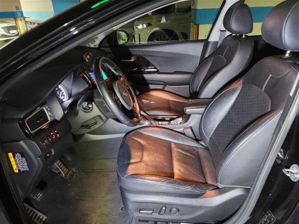 KIA Niro - Vista 10