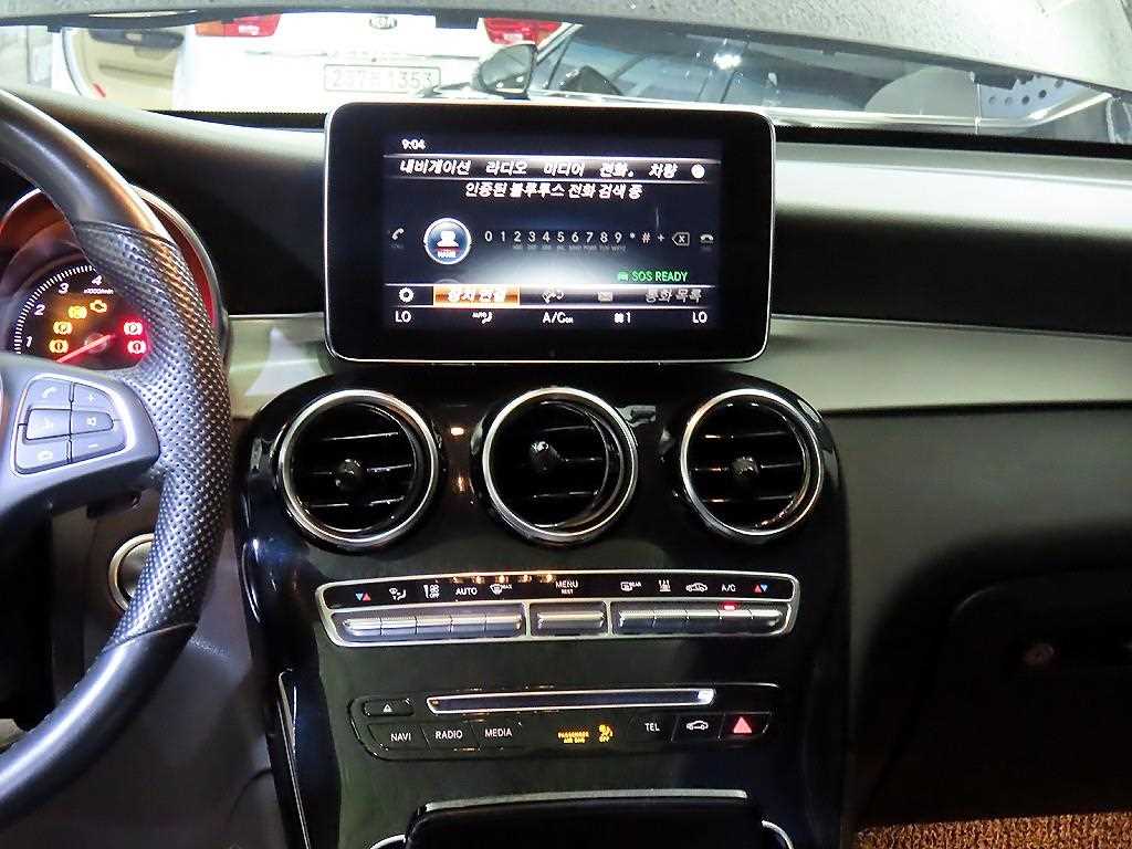 Mercedes Benz GLC Class - Vista 11