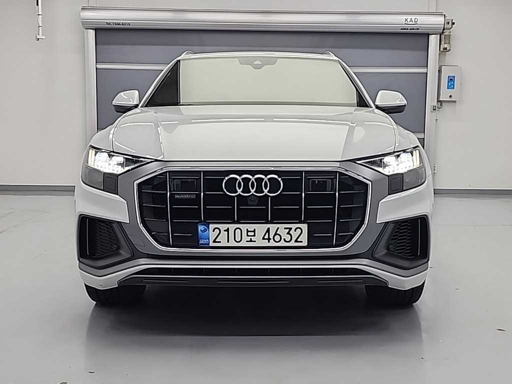 Audi Q8 - Vista 2