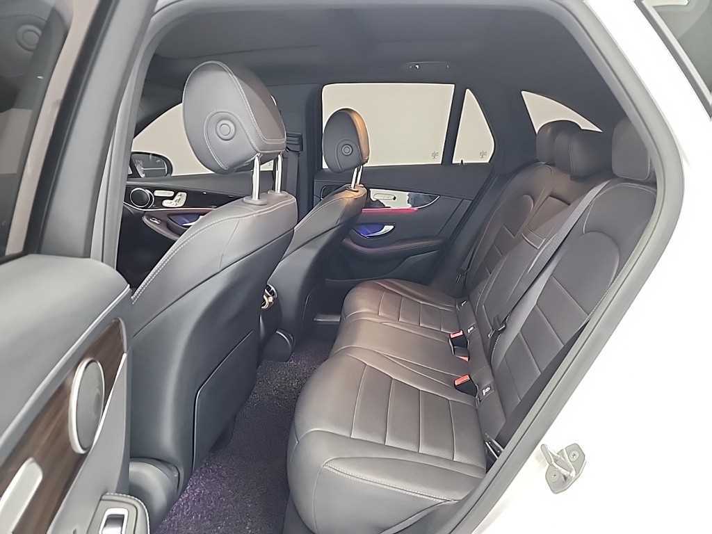 Mercedes Benz GLC Class - Vista 12