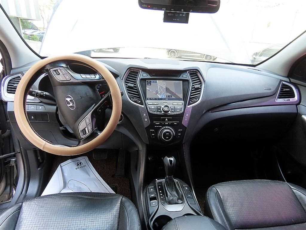 HYUNDAI Santa Fe - Vista 7
