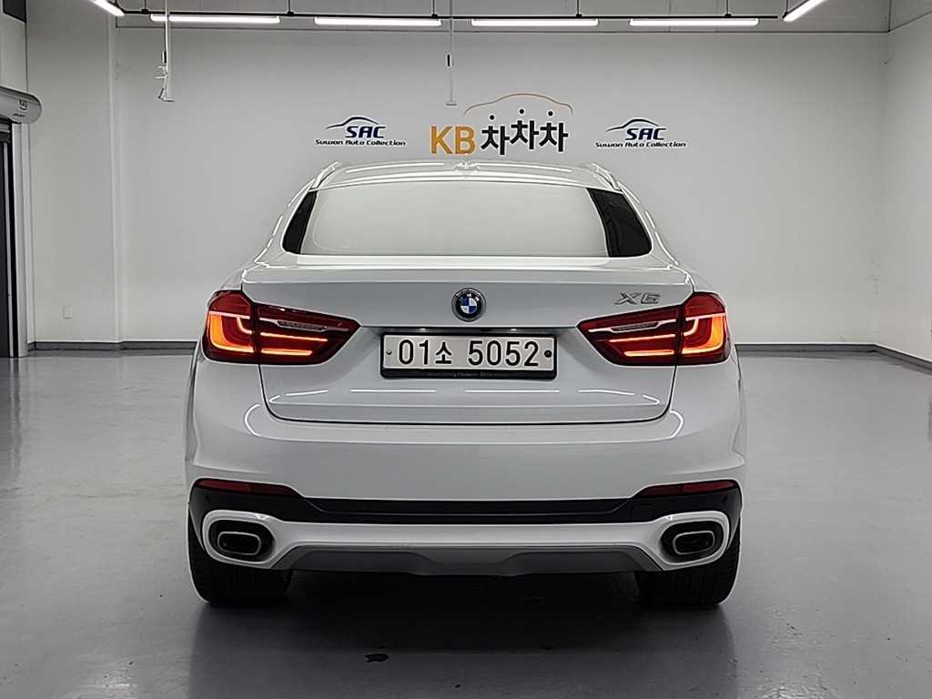 BMW X6 - Vista 3