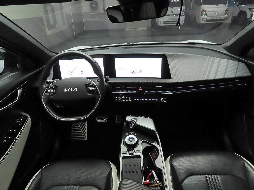 KIA EV6 - Vista 8