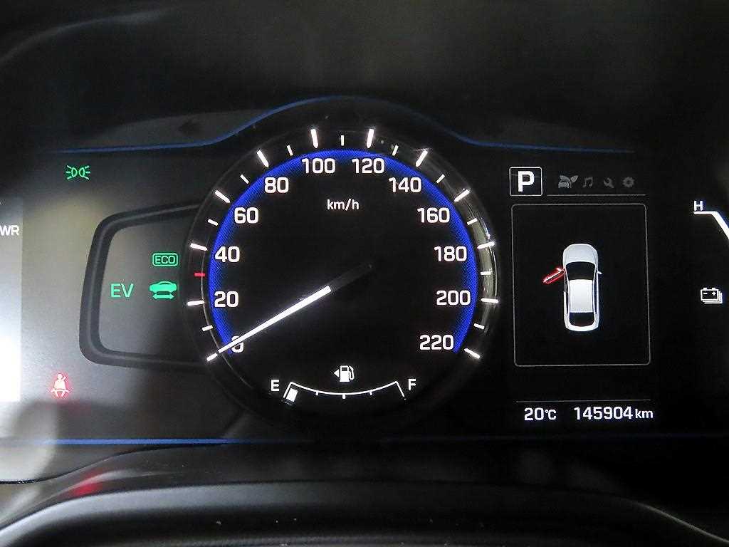 HYUNDAI Ioniq - Vista 9