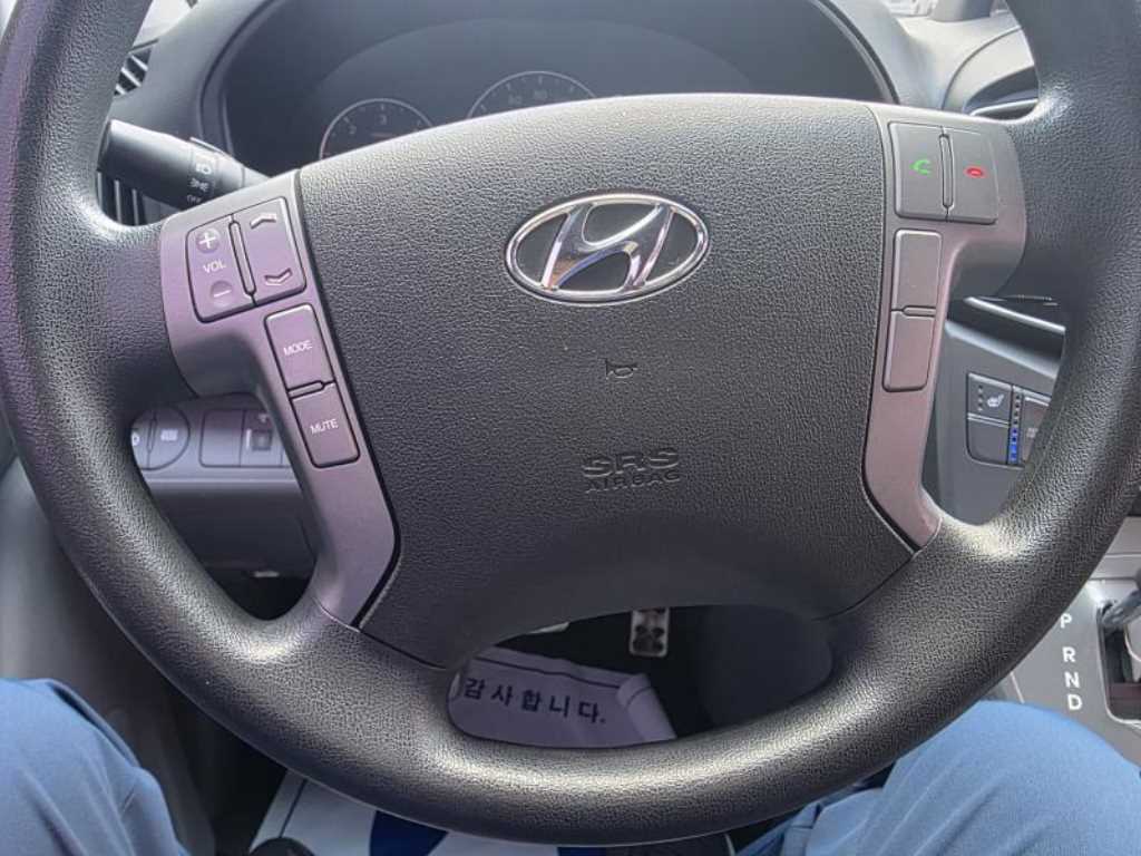 HYUNDAI Starex 2018 Plateado - Importación desde Corea - HF Imports Iquique - Foto 18