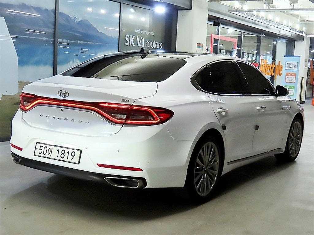 HYUNDAI Grandeur - Vista 4